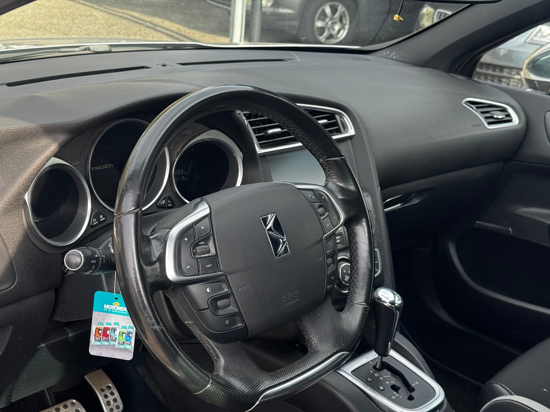 DS AUTOMOBILES DS4 1.6 THP SO Chic Automatic-image-12