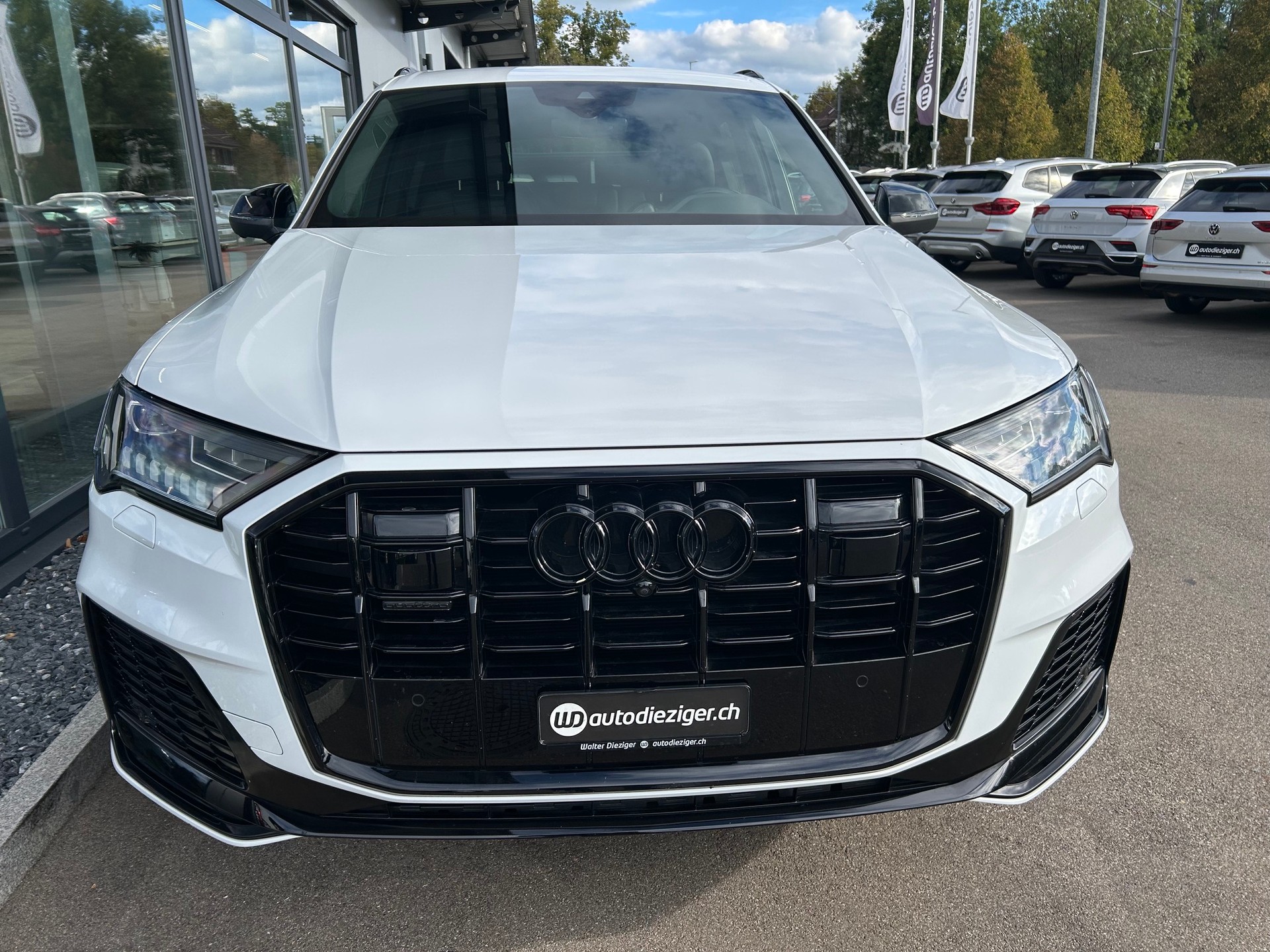 AUDI Q7 50 TDI quattro S Line tiptronic-image-1