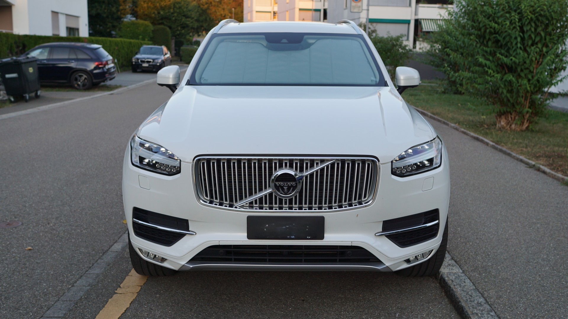 VOLVO 2.0 D5 Inscription 7P. AWD-image-2