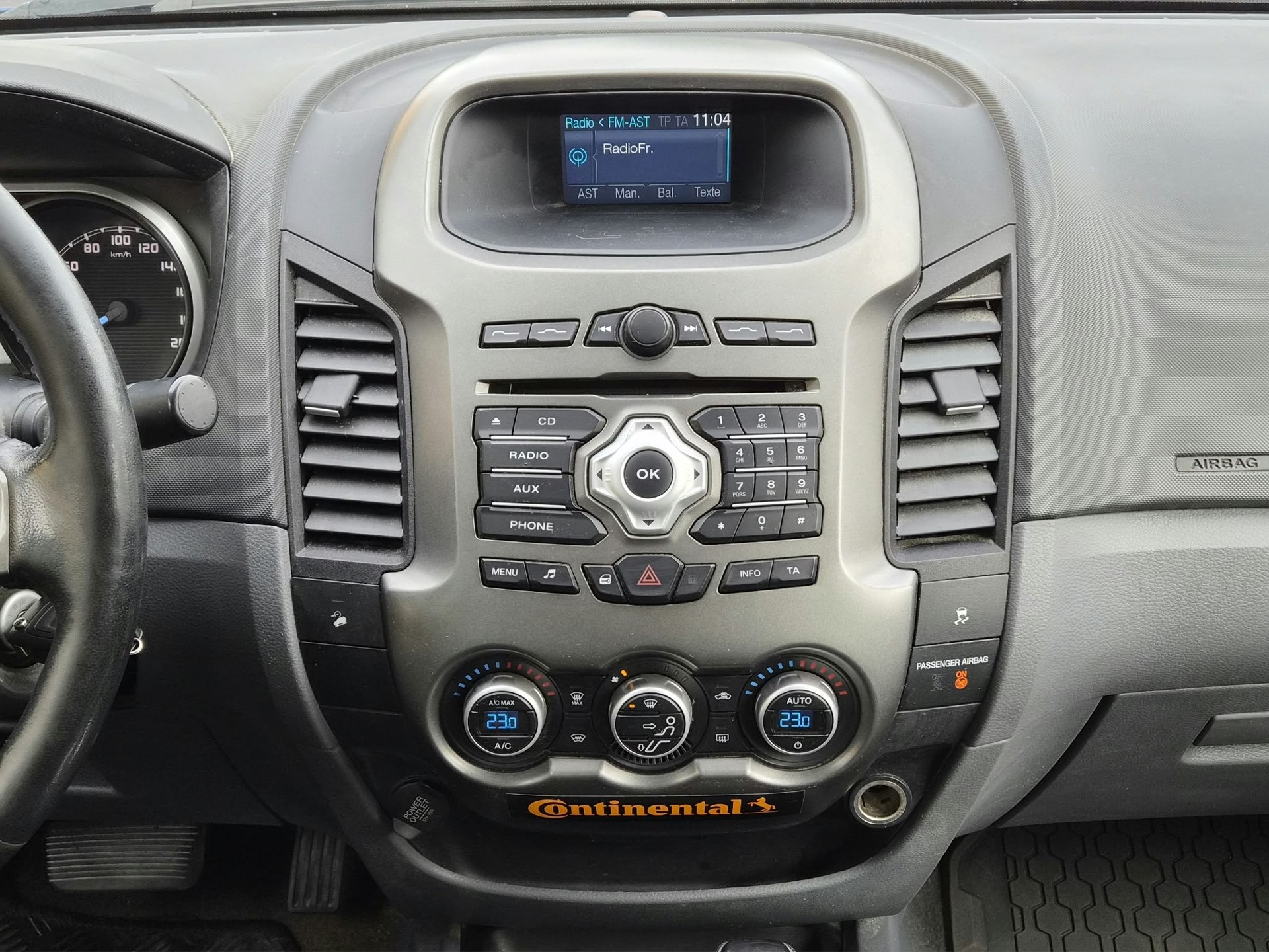 FORD Ranger LTD 2.2 TDCi 4x4 A-image-10