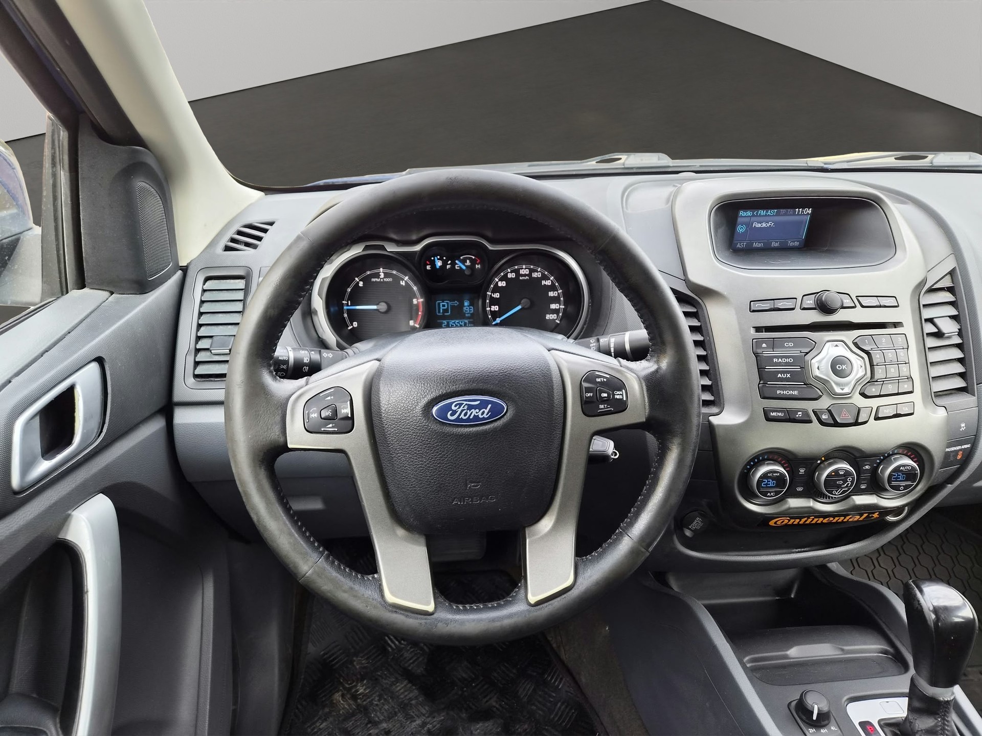 FORD Ranger LTD 2.2 TDCi 4x4 A-image-9