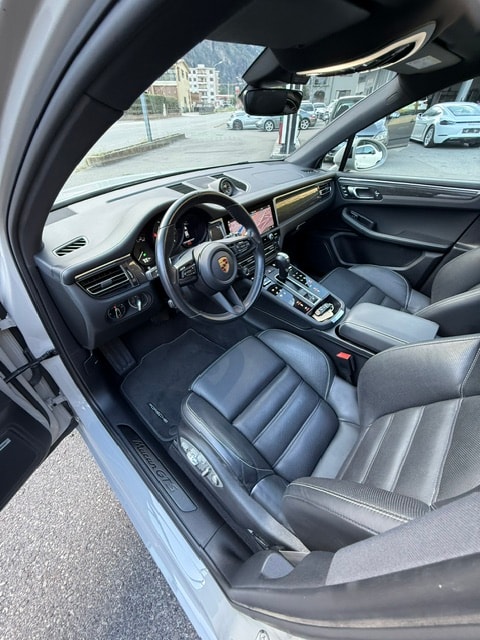 PORSCHE Macan GTS PDK-image-12