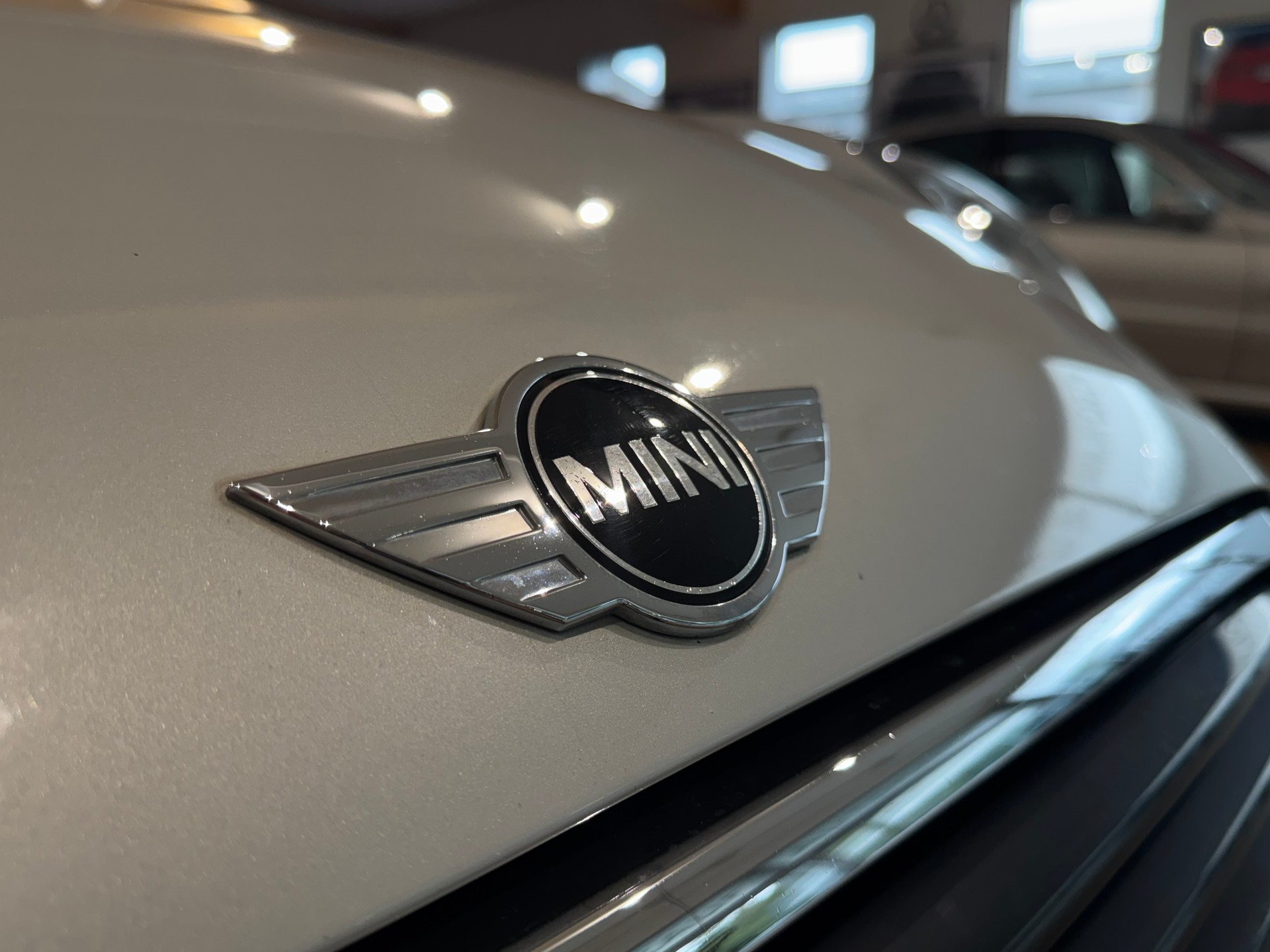 MINI Cooper ☆ CH-FZG ☆ PANORAMA ☆ NAVI ☆ RÜCKFAHRKAMERA ☆ ABSTANDSTEMPOMAT-image-5