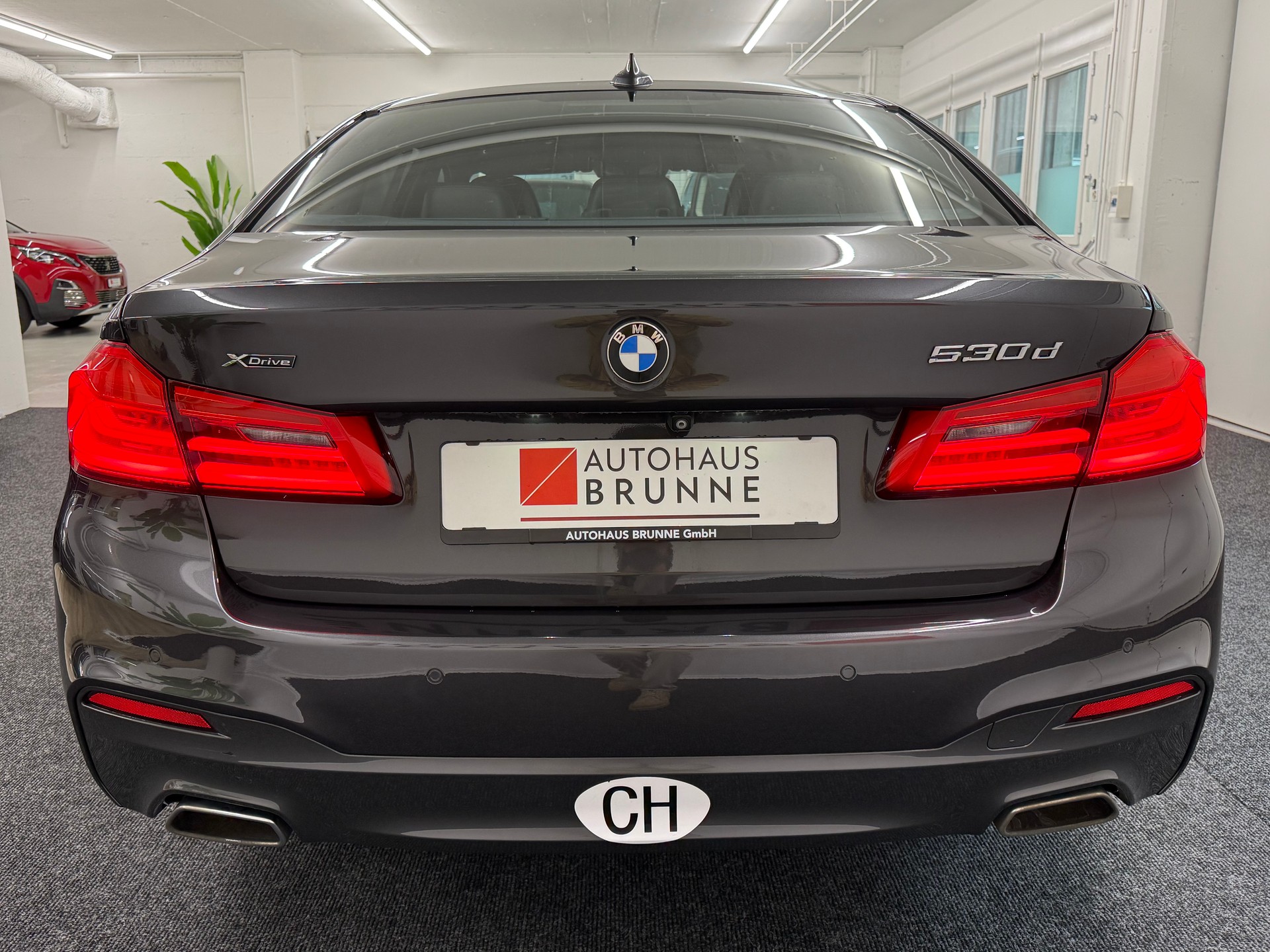 BMW 530d xDrive M-Paket Steptronic-image-5