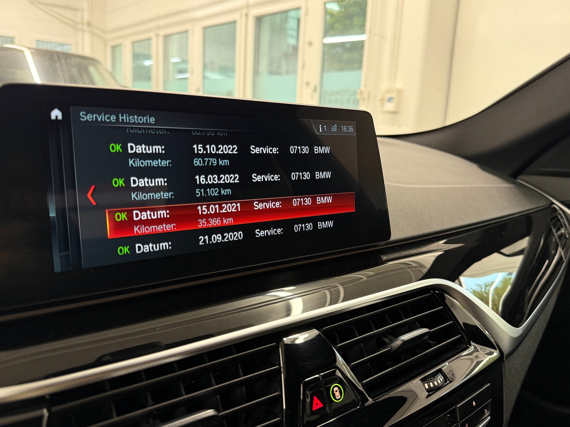 BMW 530d xDrive M-Paket Steptronic-image-28