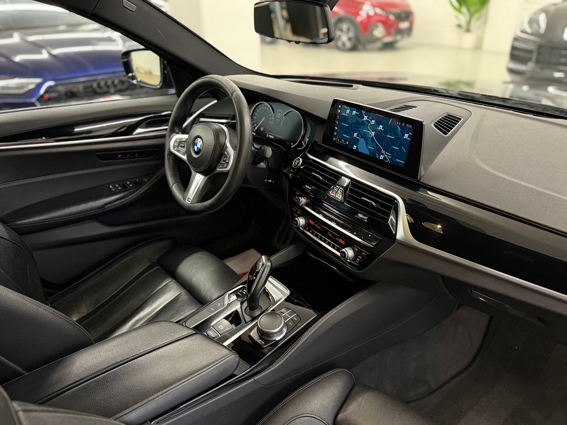 BMW 530d xDrive M-Paket Steptronic-image-22