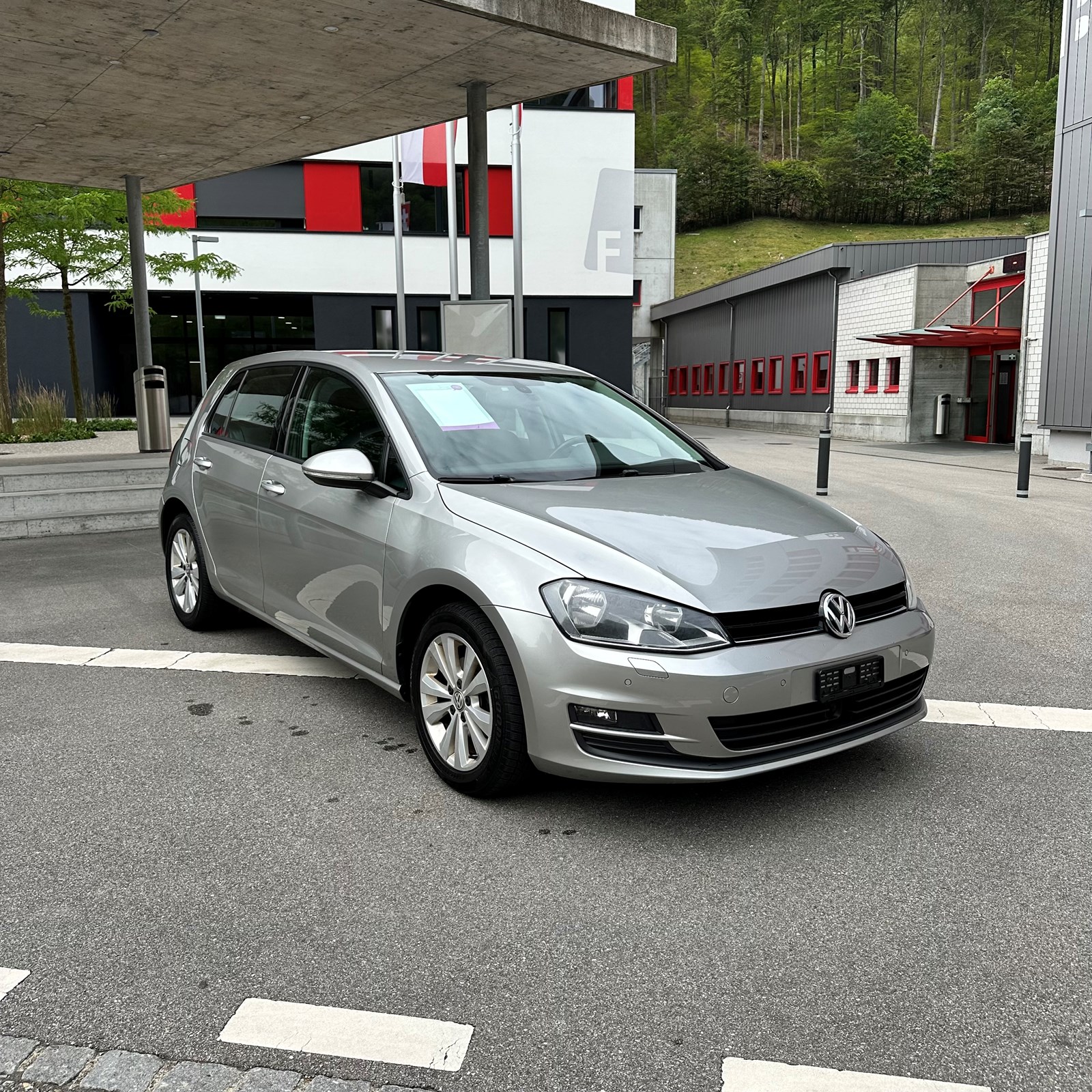 VW Golf 2.0 TDI Comfortline-image-1