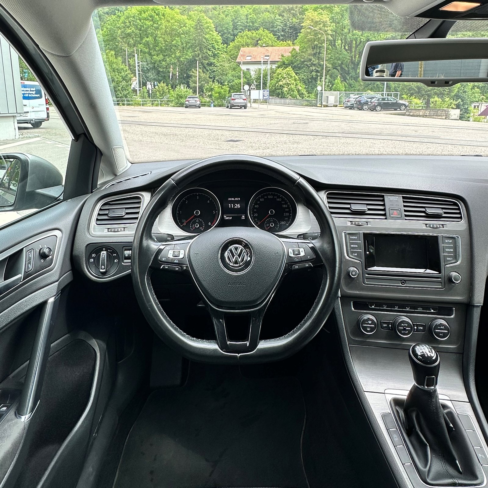 VW Golf 2.0 TDI Comfortline-image-5
