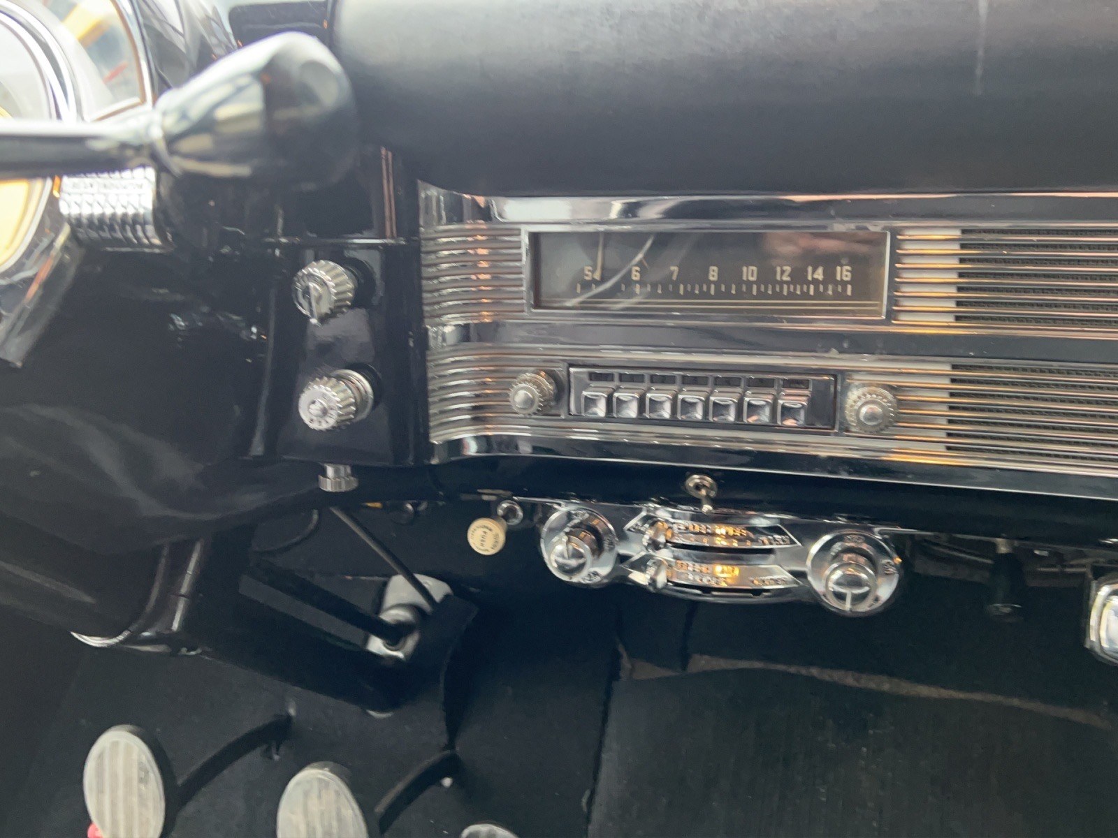 CHRYSLER C 45 Windsor-image-10