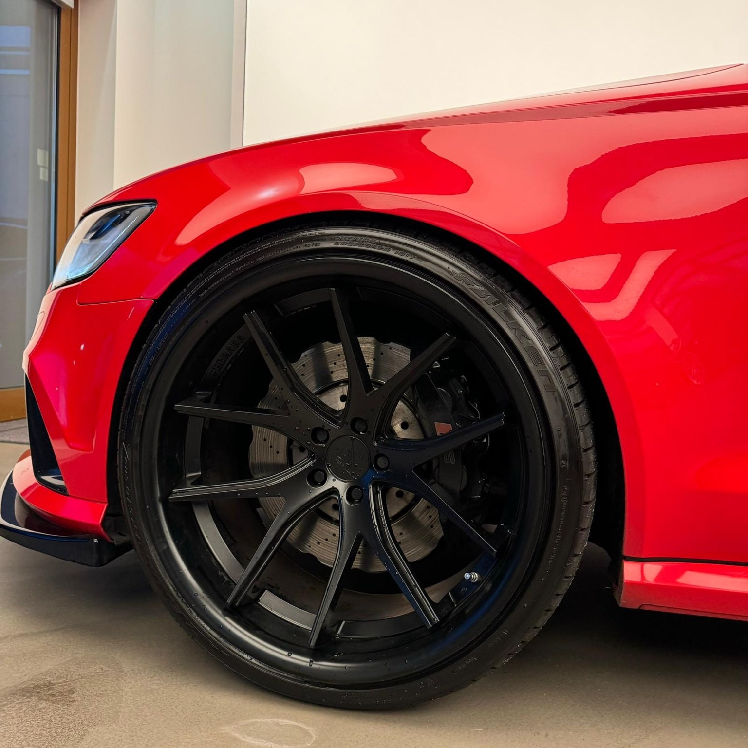 AUDI RS6 Avant 4.0 TFSI V8 quattro Tiptronic-image-3