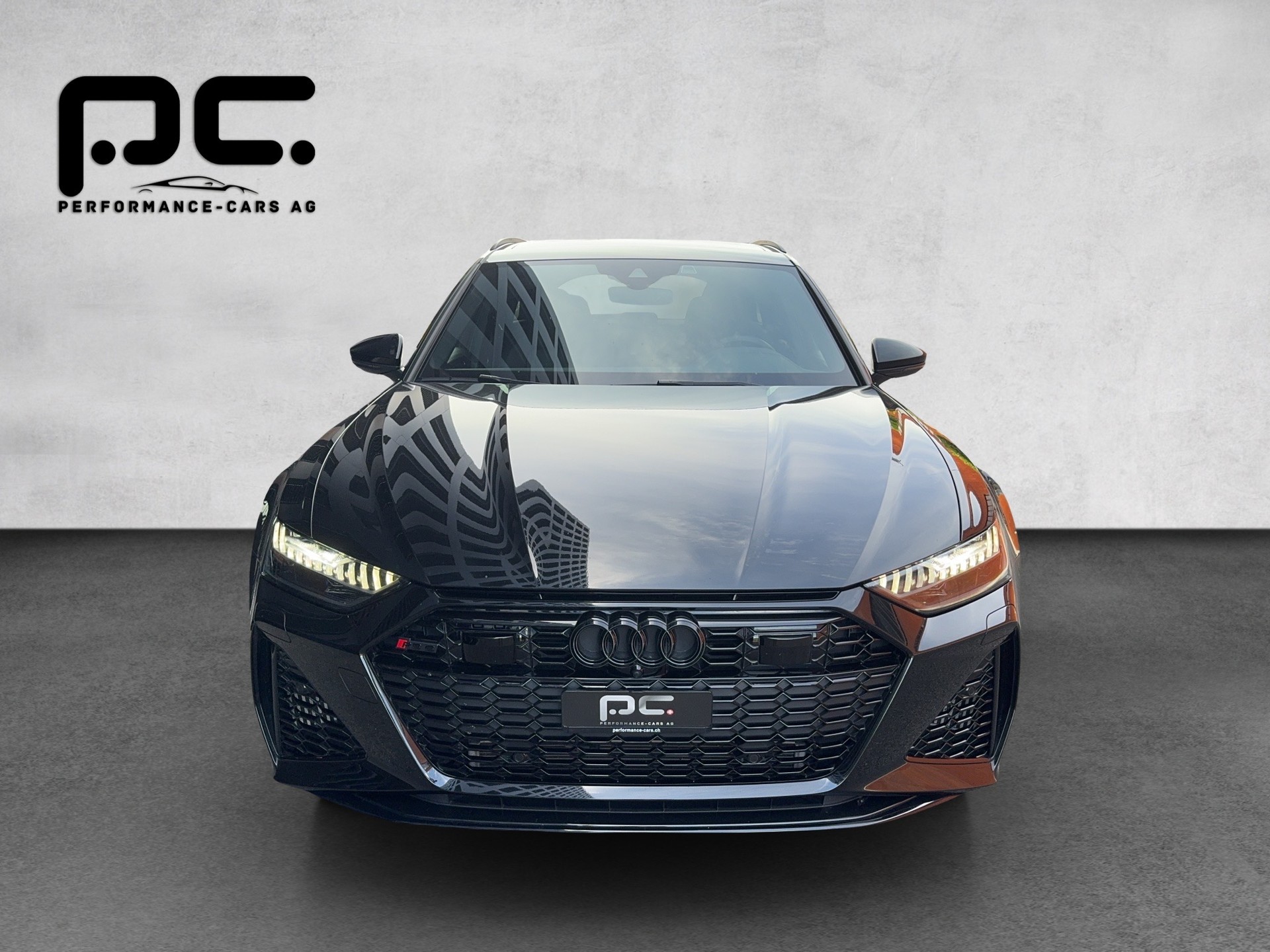 AUDI RS6 Avant 4.0 TFSI V8 quattro-image-1