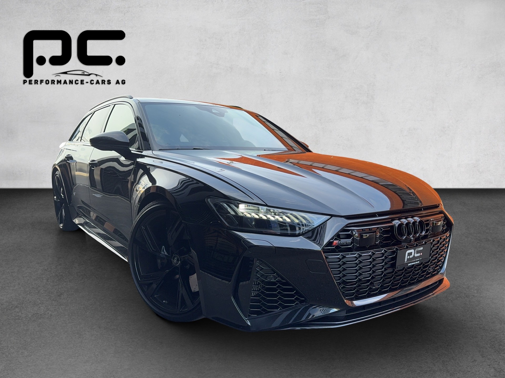 AUDI RS6 Avant 4.0 TFSI V8 quattro-image-0
