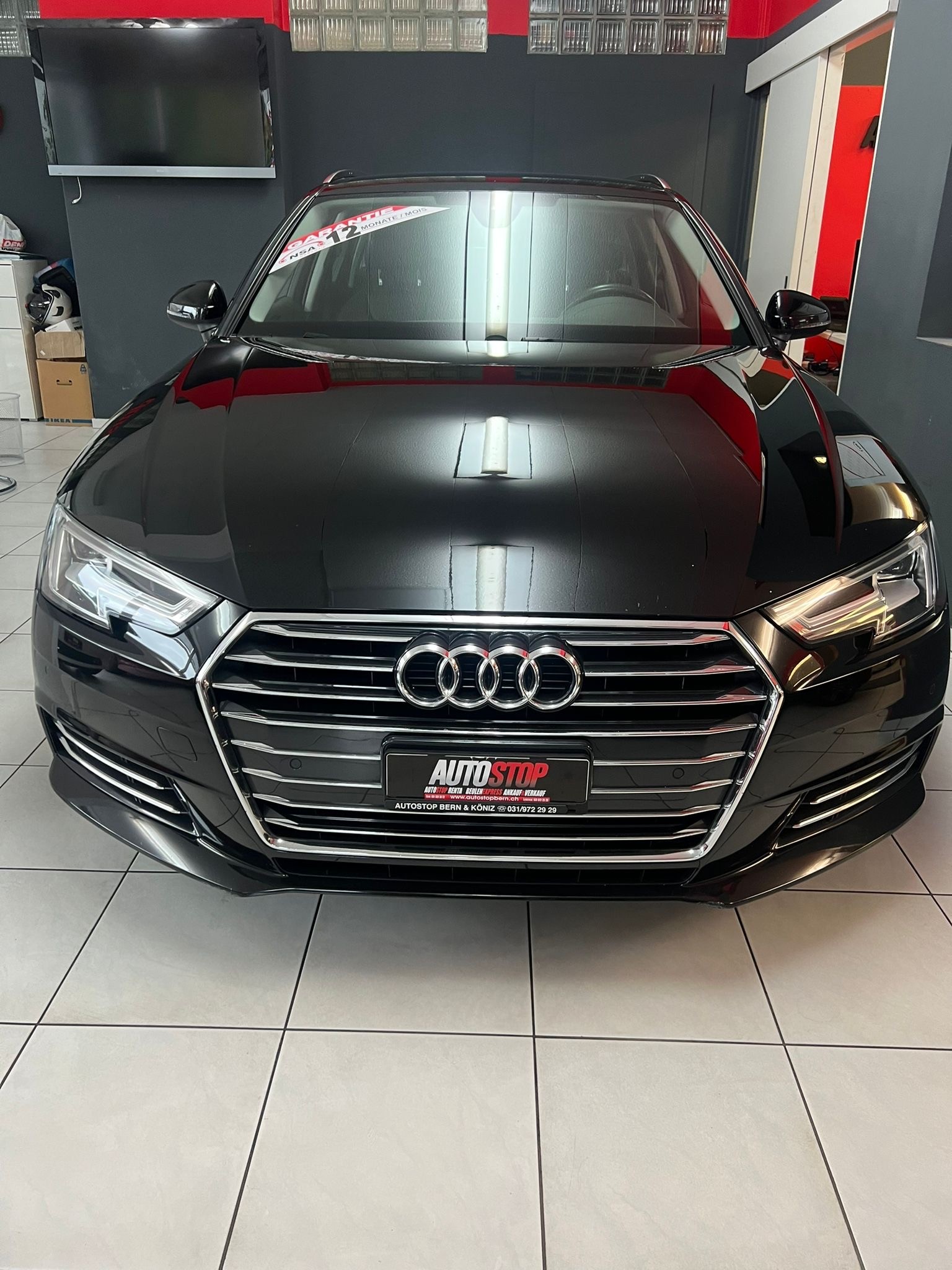 AUDI A4 Avant 2.0 TDI Design S-tronic-image-3