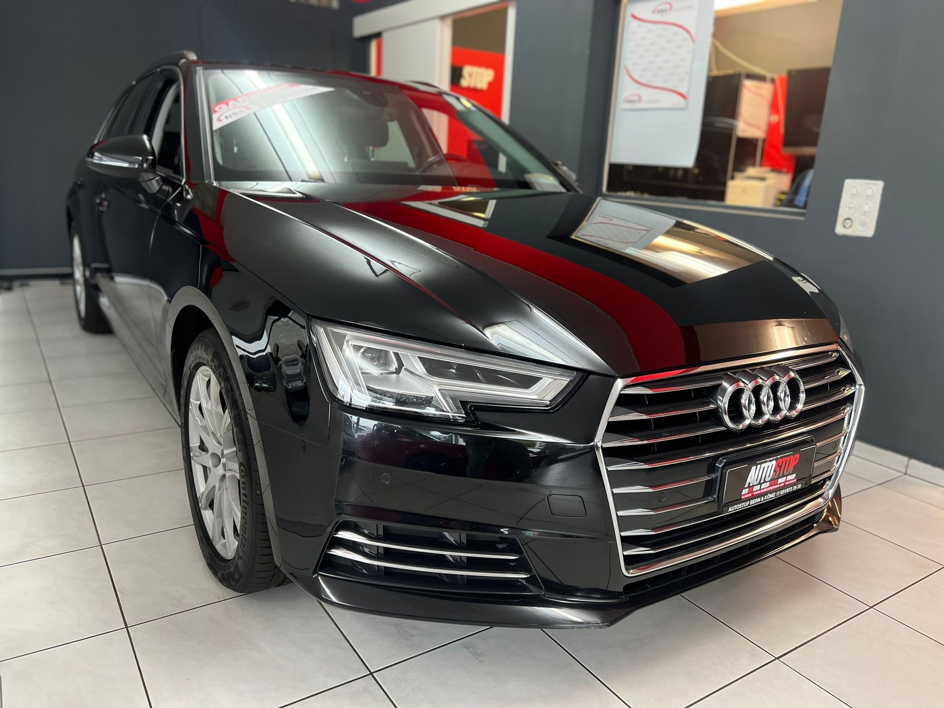 AUDI A4 Avant 2.0 TDI Design S-tronic-image-1
