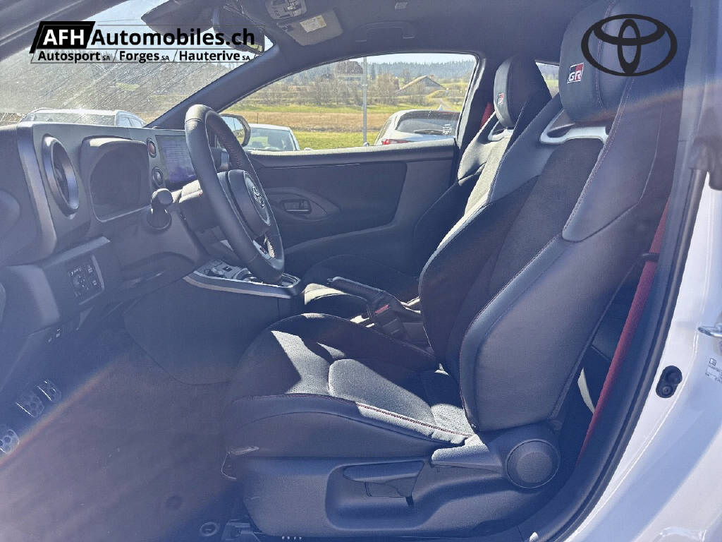TOYOTA GR Yaris 1.6 Turbo Sport 4x4-image-5