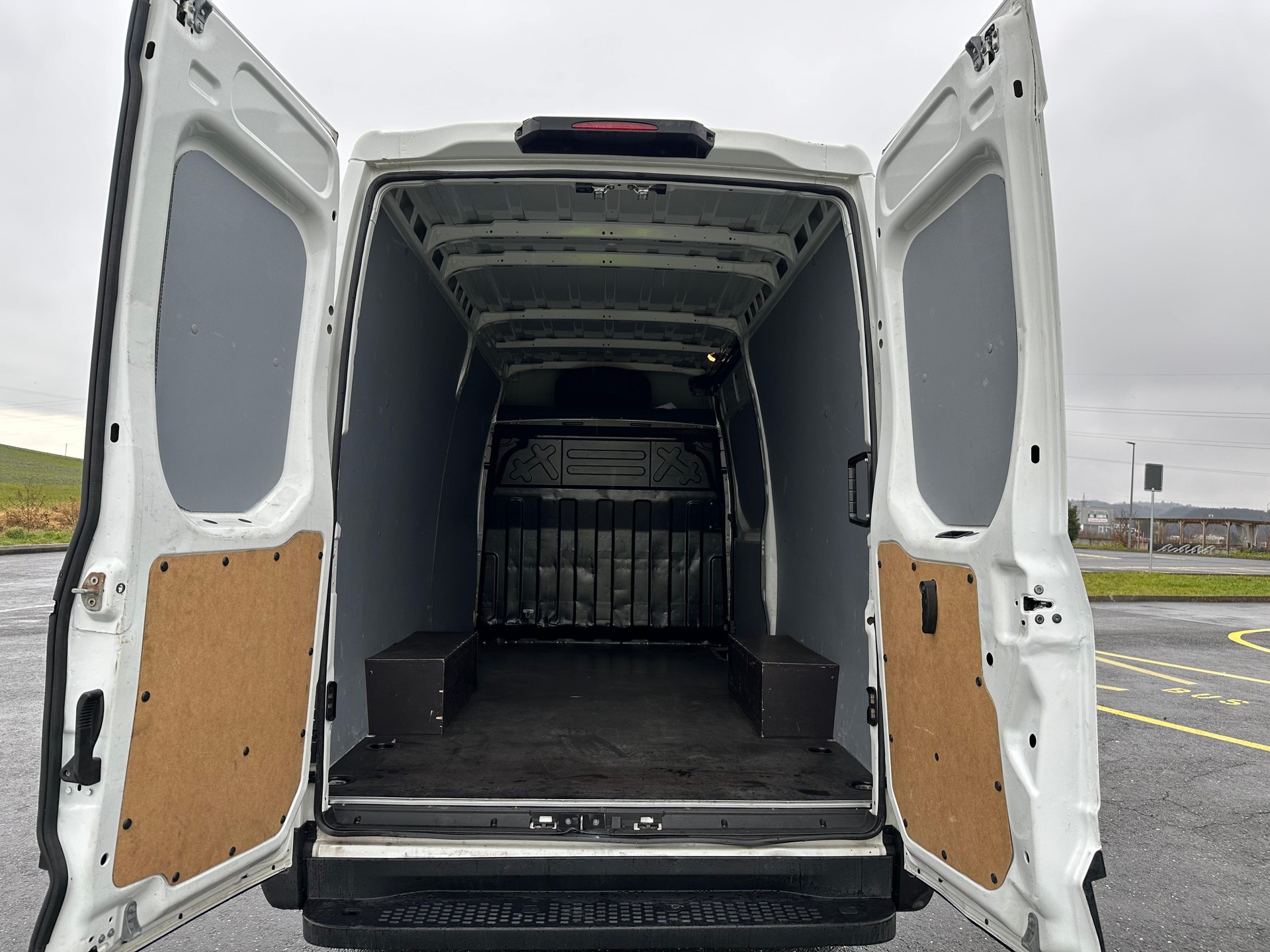 IVECO 35 S 14 V-image-2