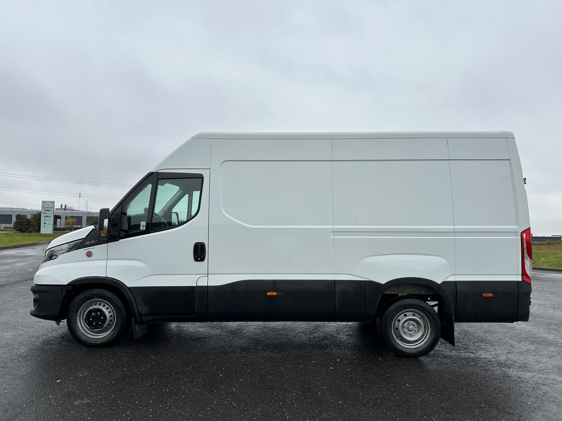 IVECO 35 S 14 V-image-7