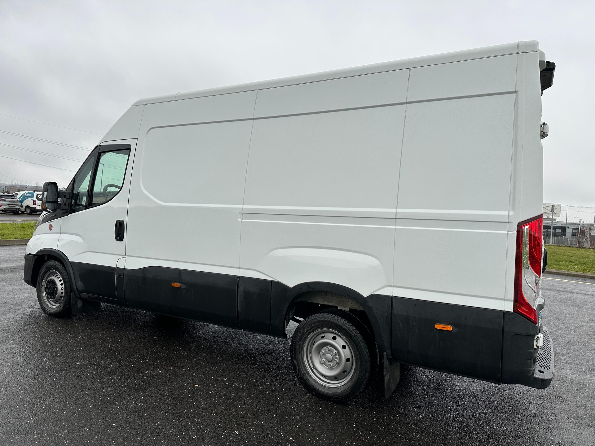 IVECO 35 S 14 V-image-8