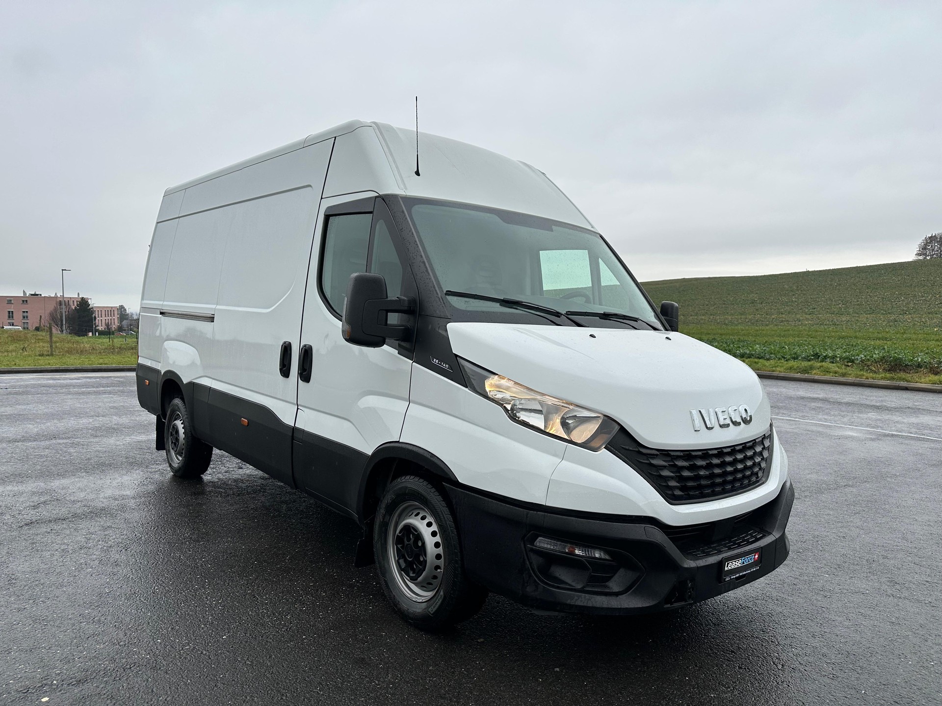 IVECO 35 S 14 V-image-0