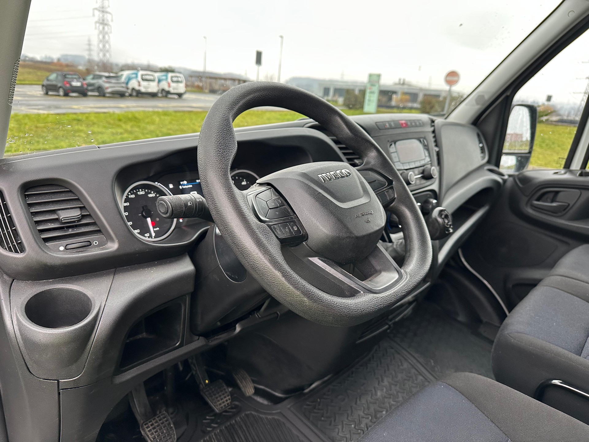 IVECO 35 S 14 V-image-23