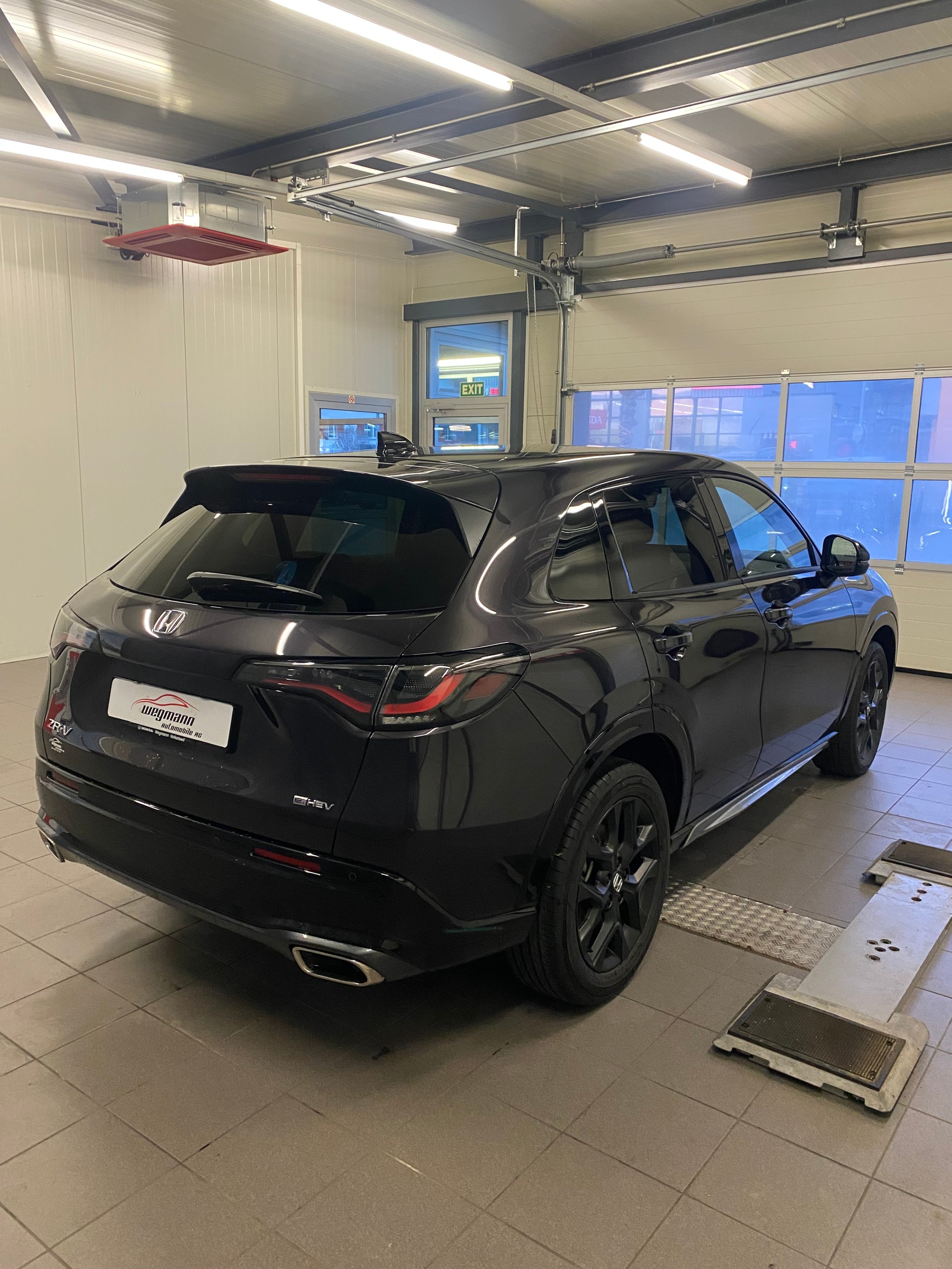 HONDA ZR-V 2.0i MMD Hybrid Sport Automatic-image-3