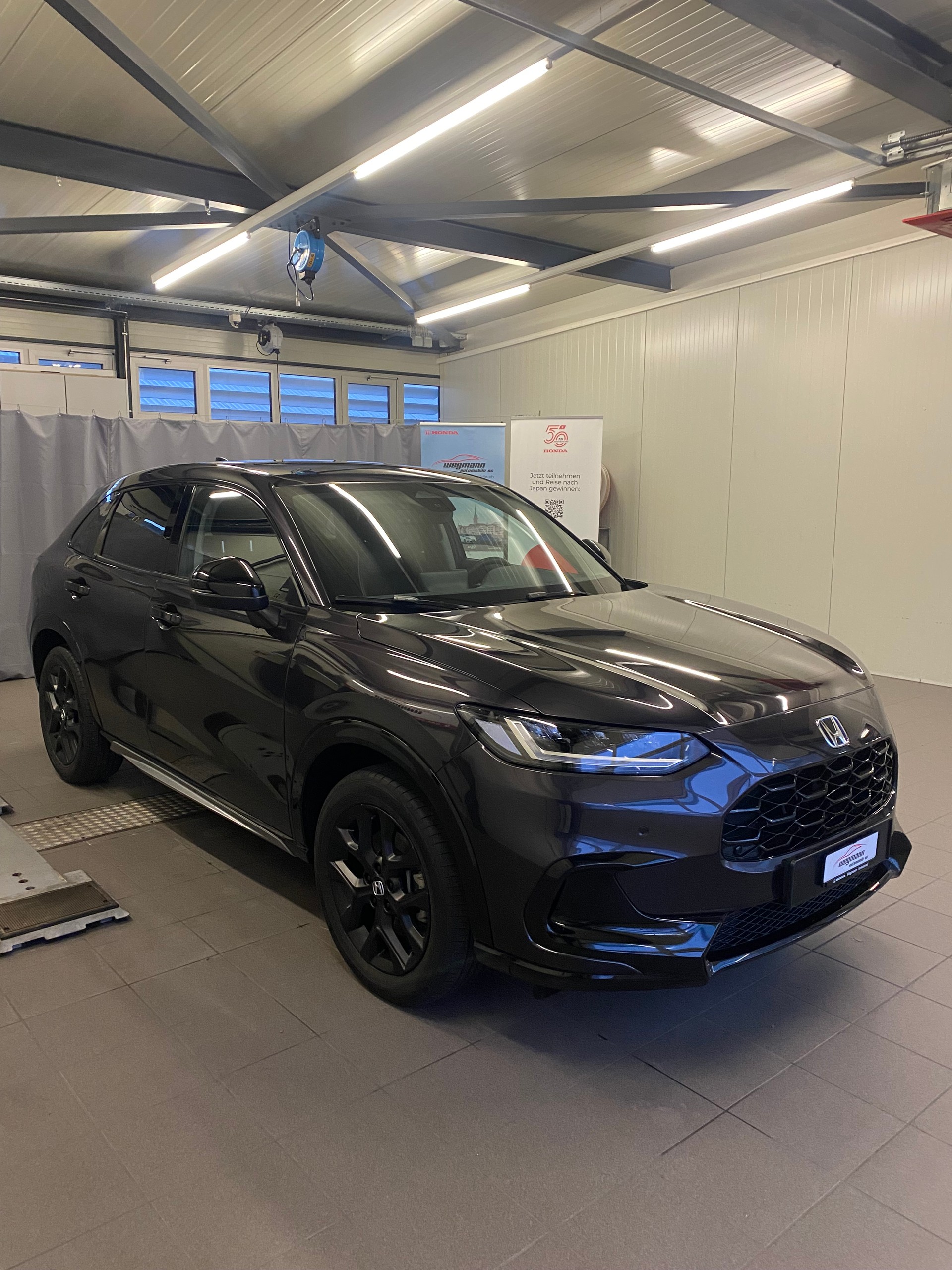 HONDA ZR-V 2.0i MMD Hybrid Sport Automatic-image-2