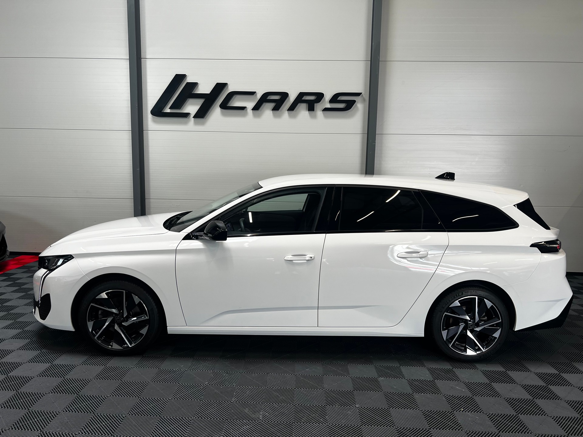 PEUGEOT 308 SW 1.5 BlueHDi Allure Pack-image-1