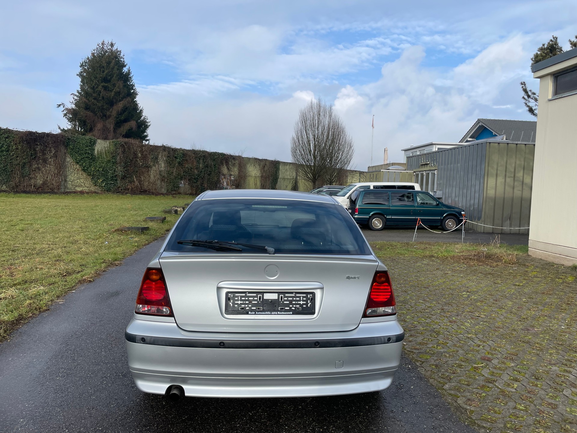 BMW 316i Advantage-image-3