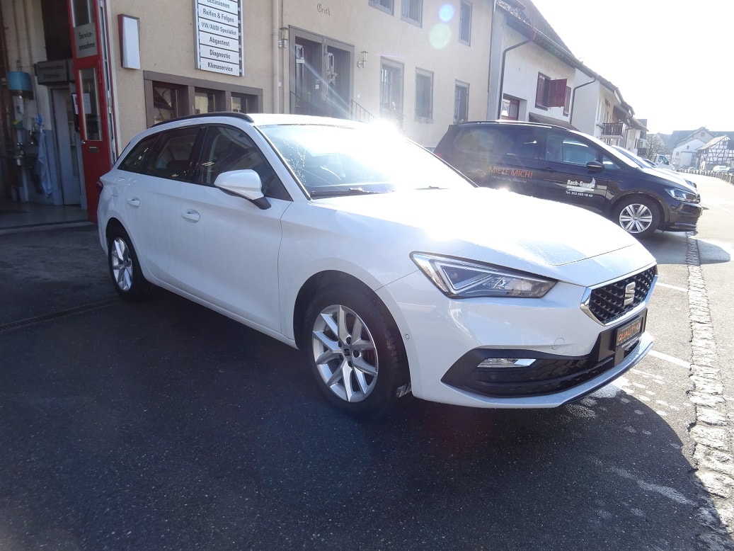 SEAT Leon ST 2.0 TDI Style DSG-image-1