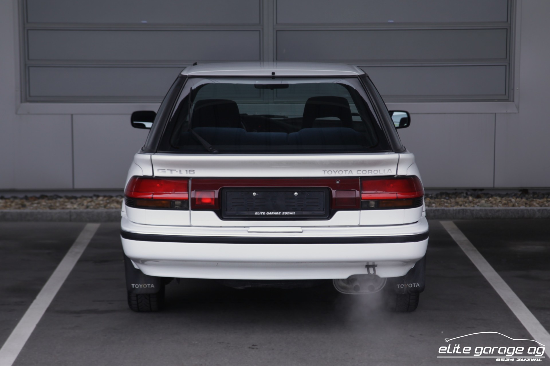 TOYOTA Corolla 1.6 GTi Liftback-image-3