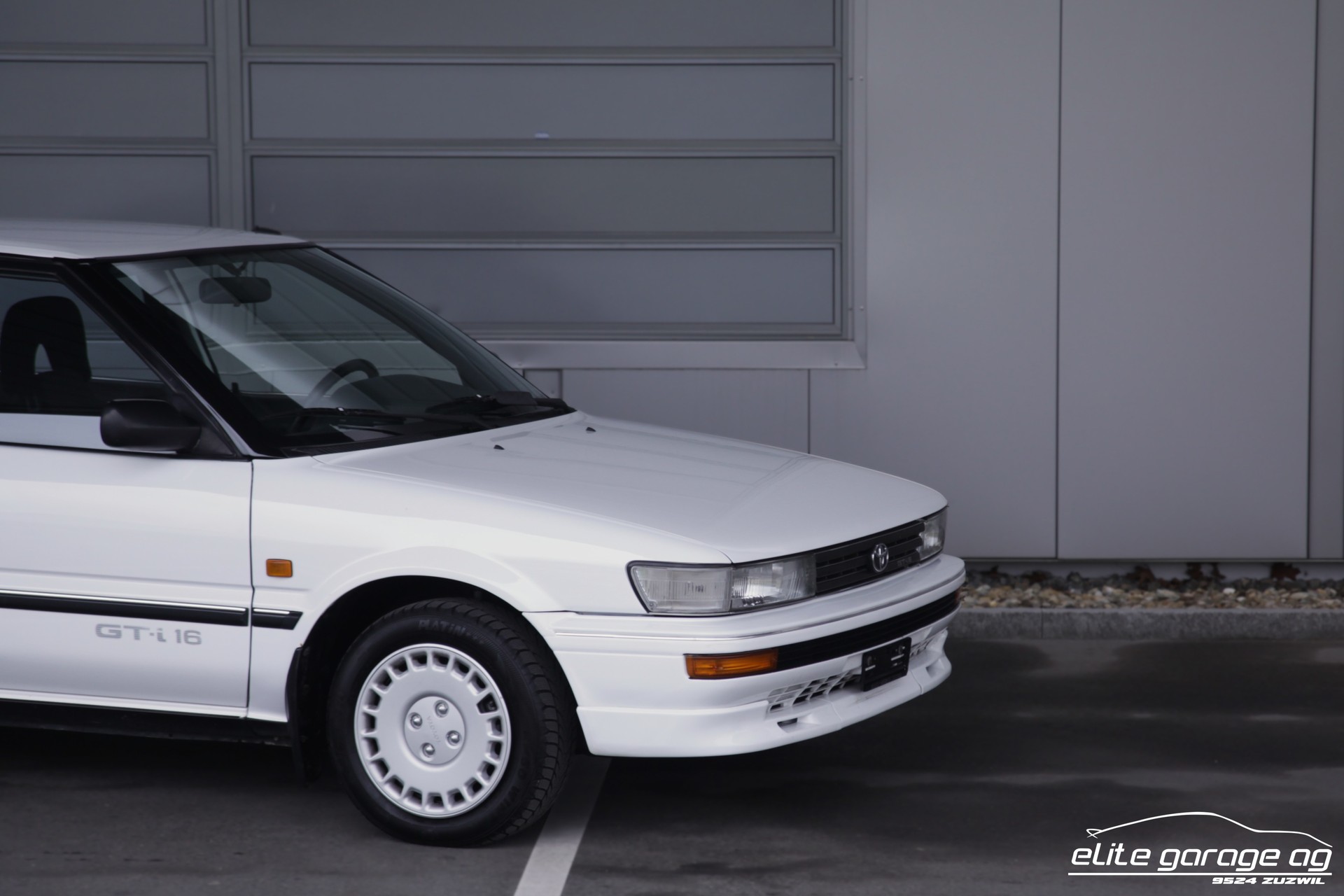 TOYOTA Corolla 1.6 GTi Liftback-image-8