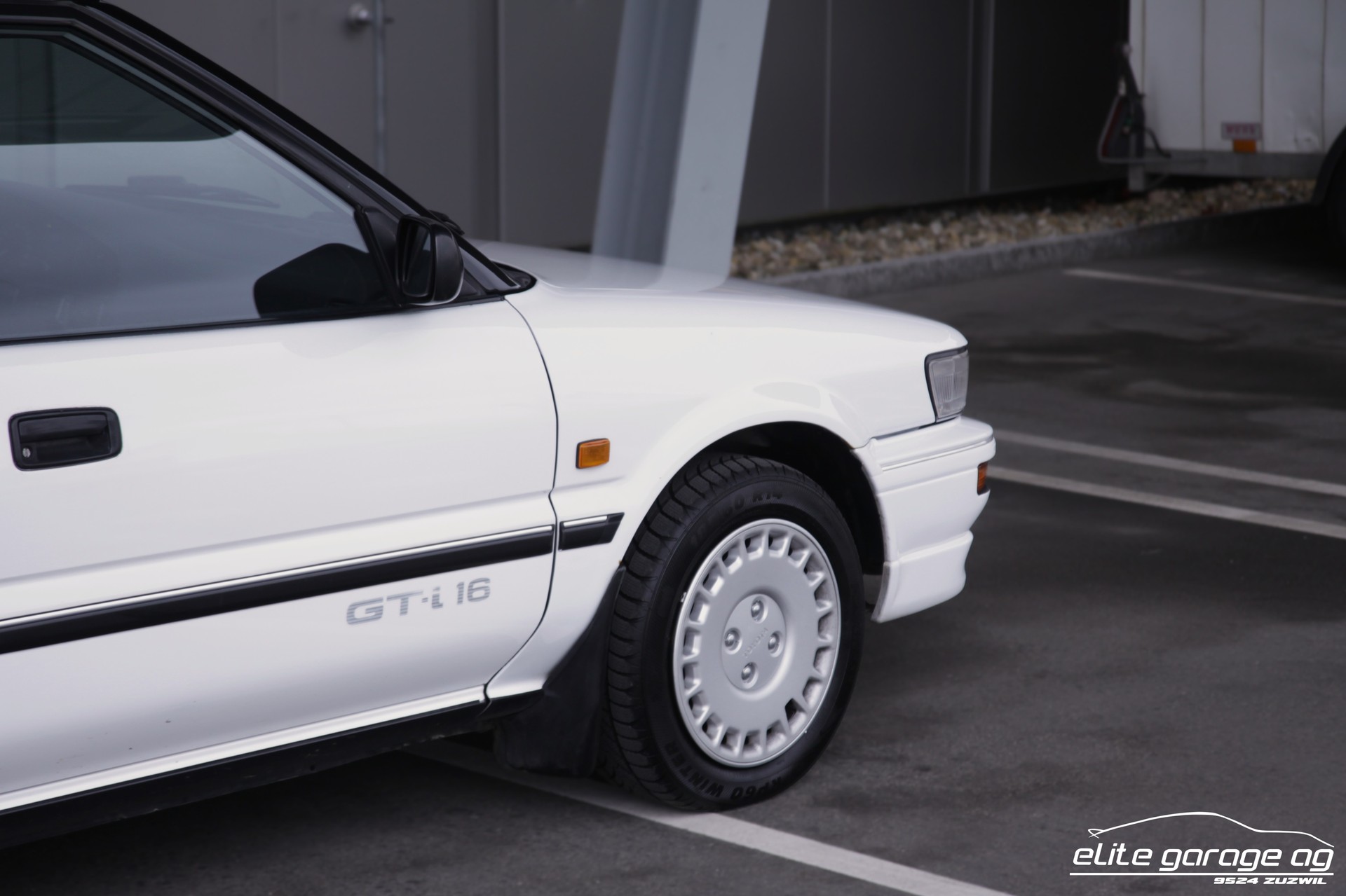 TOYOTA Corolla 1.6 GTi Liftback-image-10