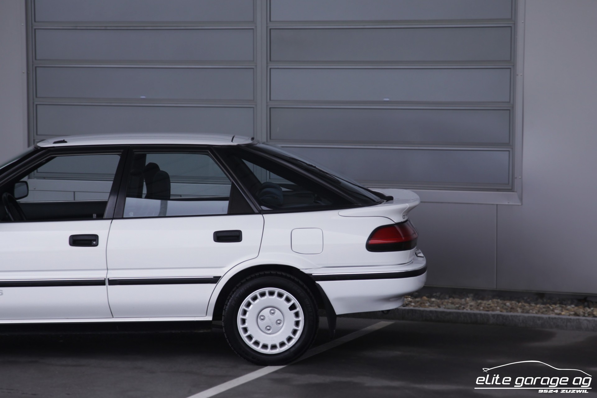TOYOTA Corolla 1.6 GTi Liftback-image-11