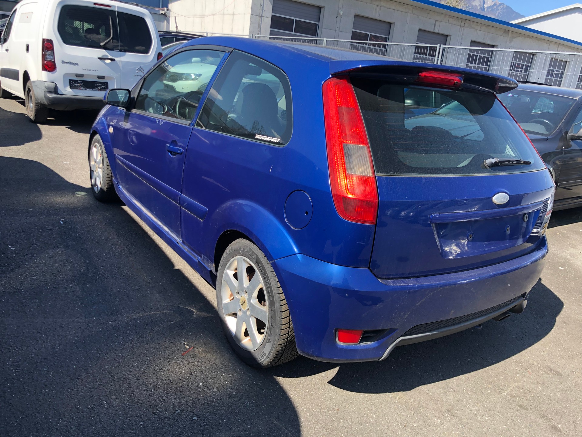 FORD Fiesta 2.0 16V ST-image-5