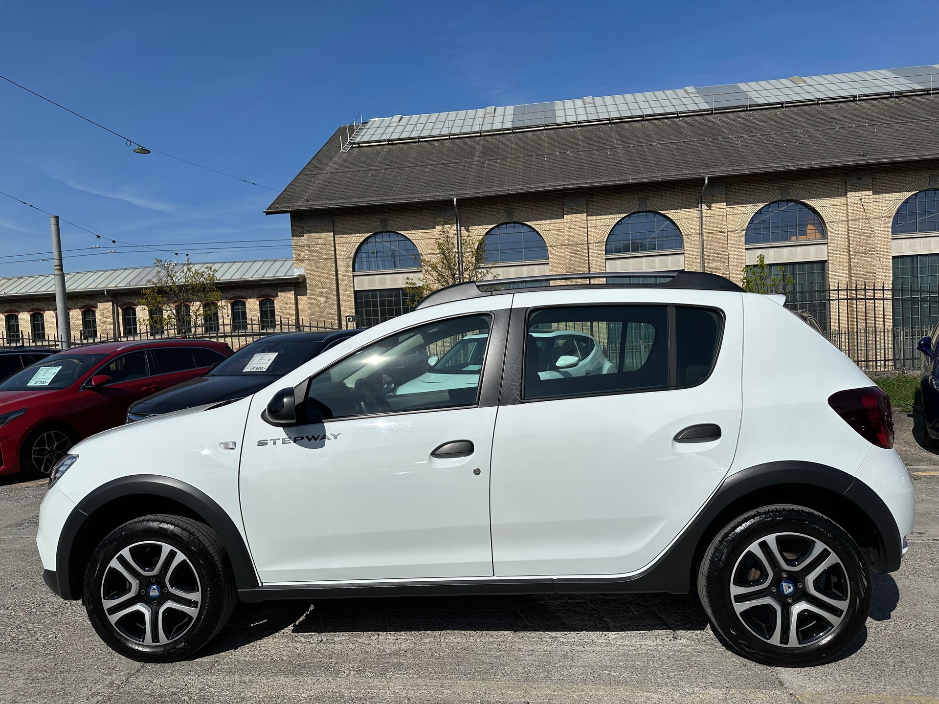 DACIA Sandero Tce 100 Celebration-image-3
