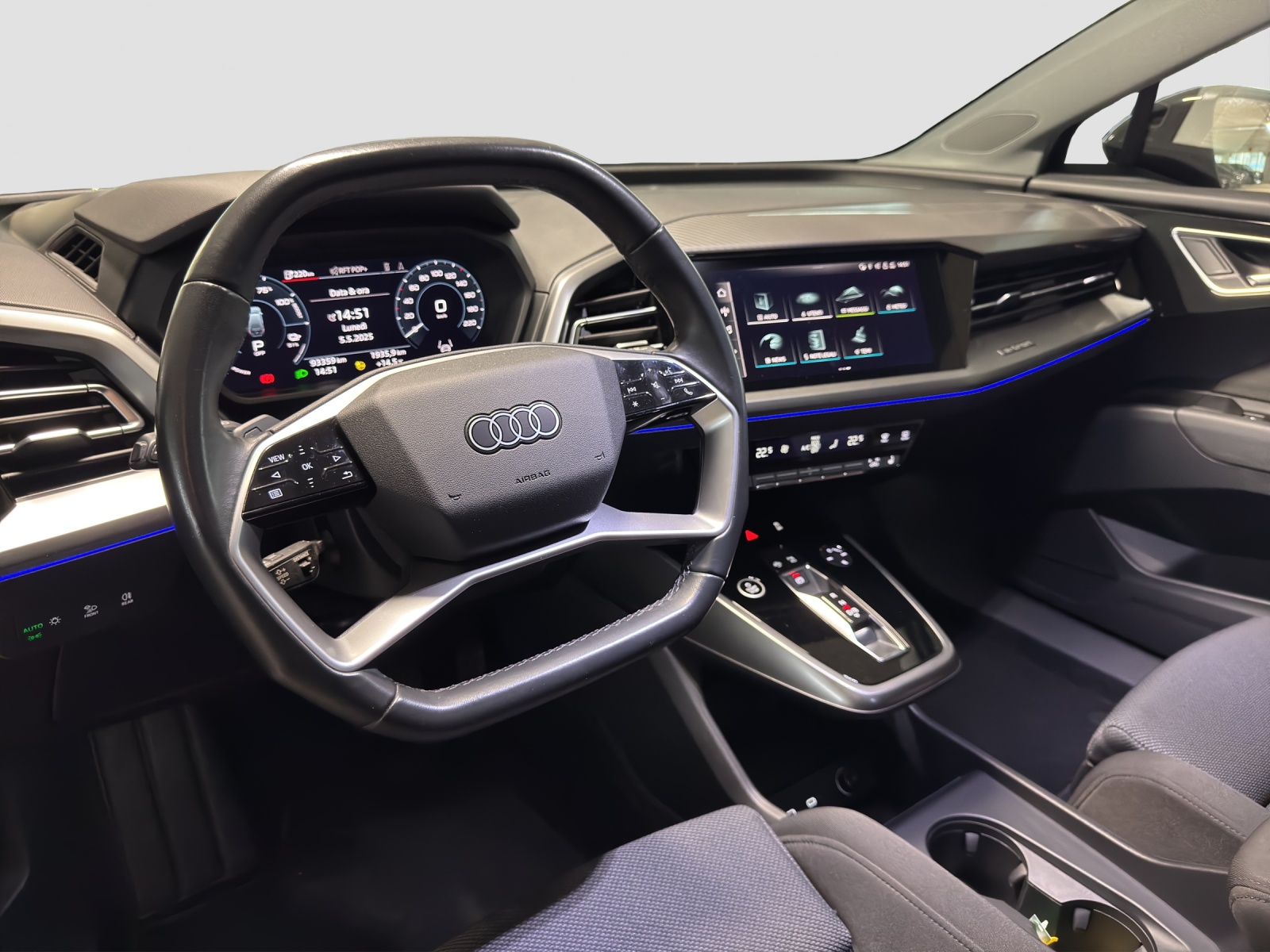 AUDI Q4 e-tron 50 quattro-image-5