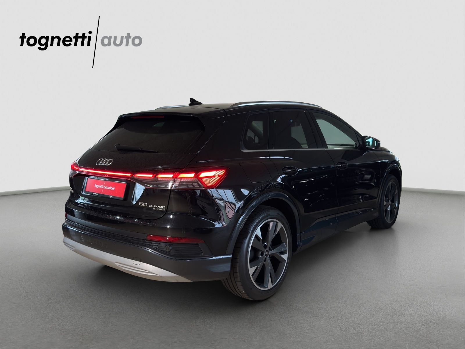 AUDI Q4 e-tron 50 quattro-image-3