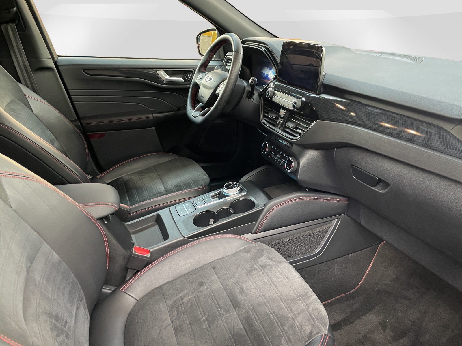 FORD Kuga 2.5 Hybrid ST-Line X 4x4-image-8