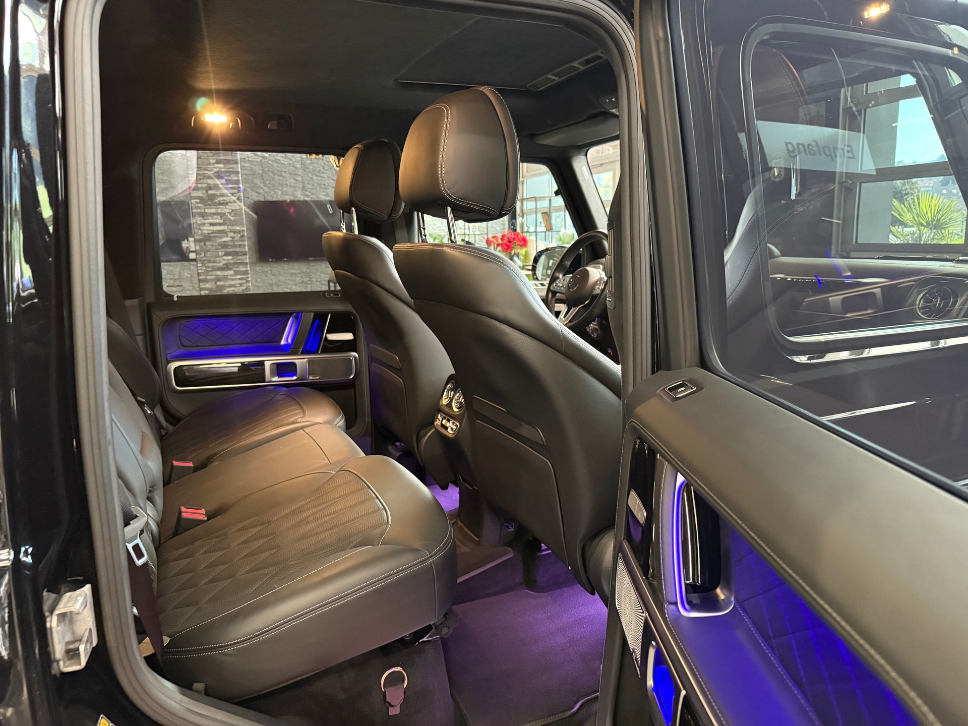 MERCEDES-BENZ G 500 AMG Line 9G-Tronic-image-16