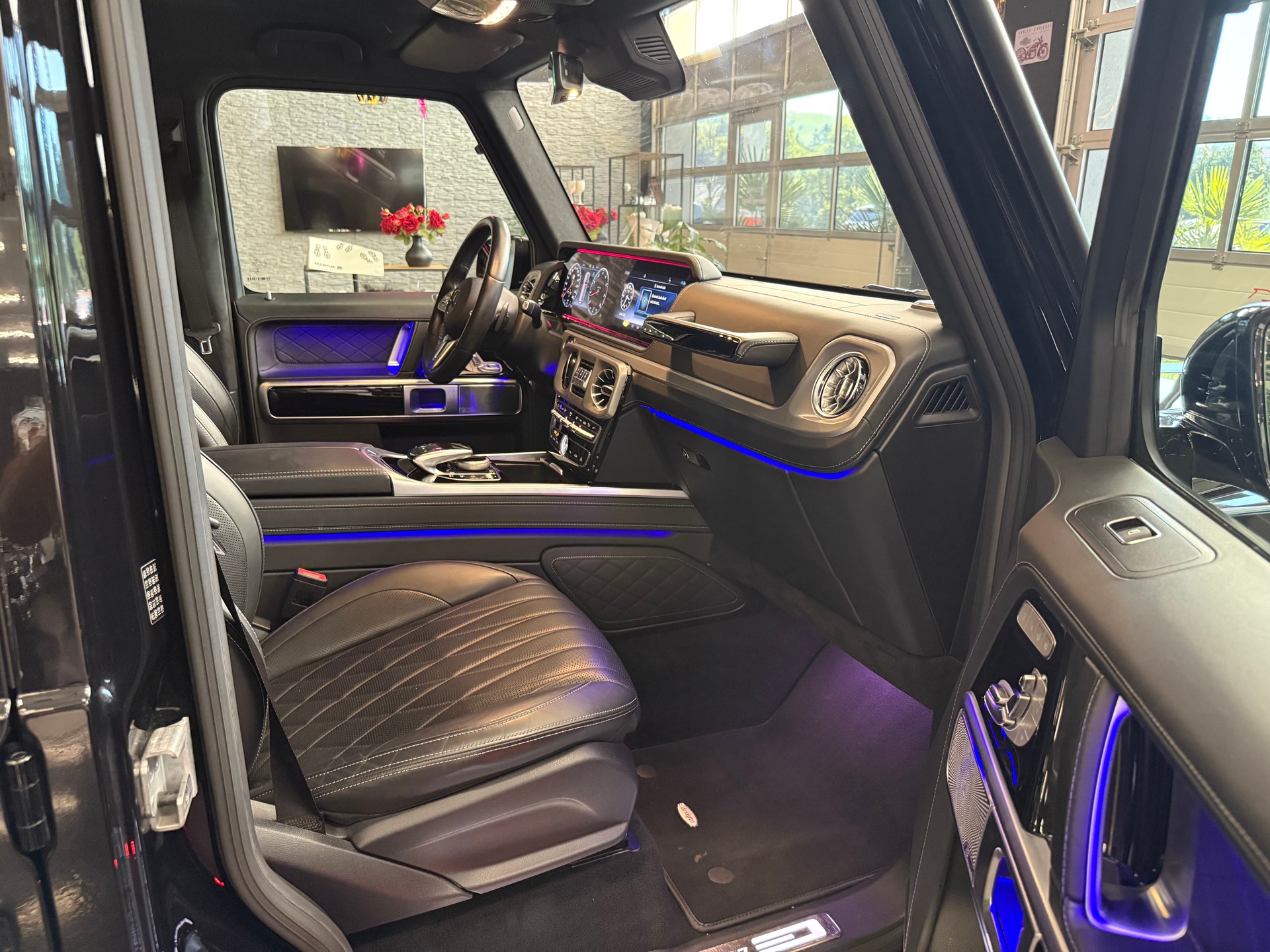 MERCEDES-BENZ G 500 AMG Line 9G-Tronic-image-10