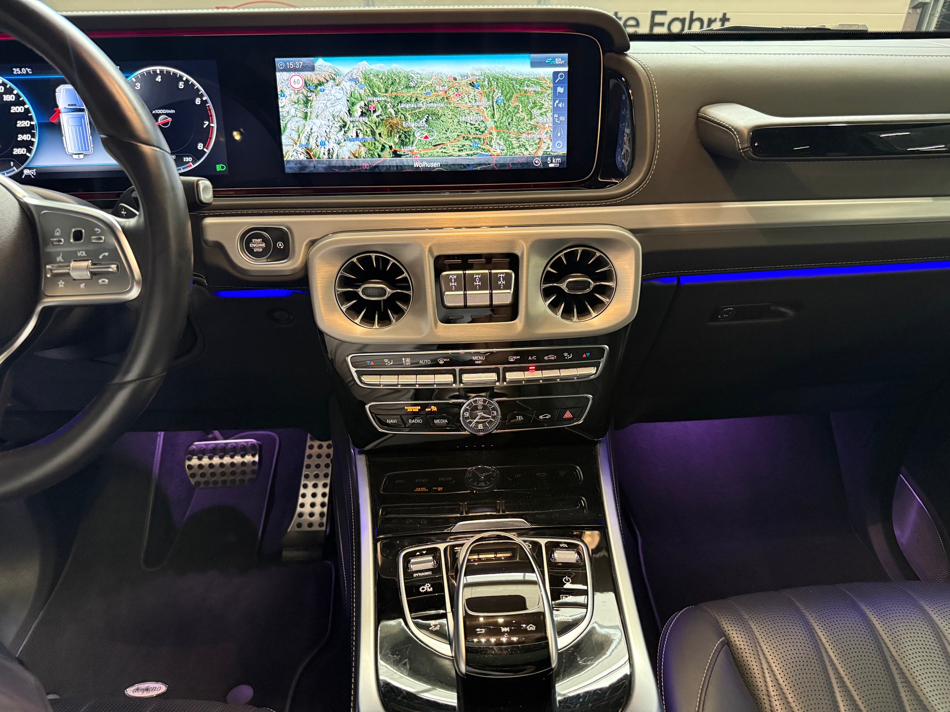 MERCEDES-BENZ G 500 AMG Line 9G-Tronic-image-14