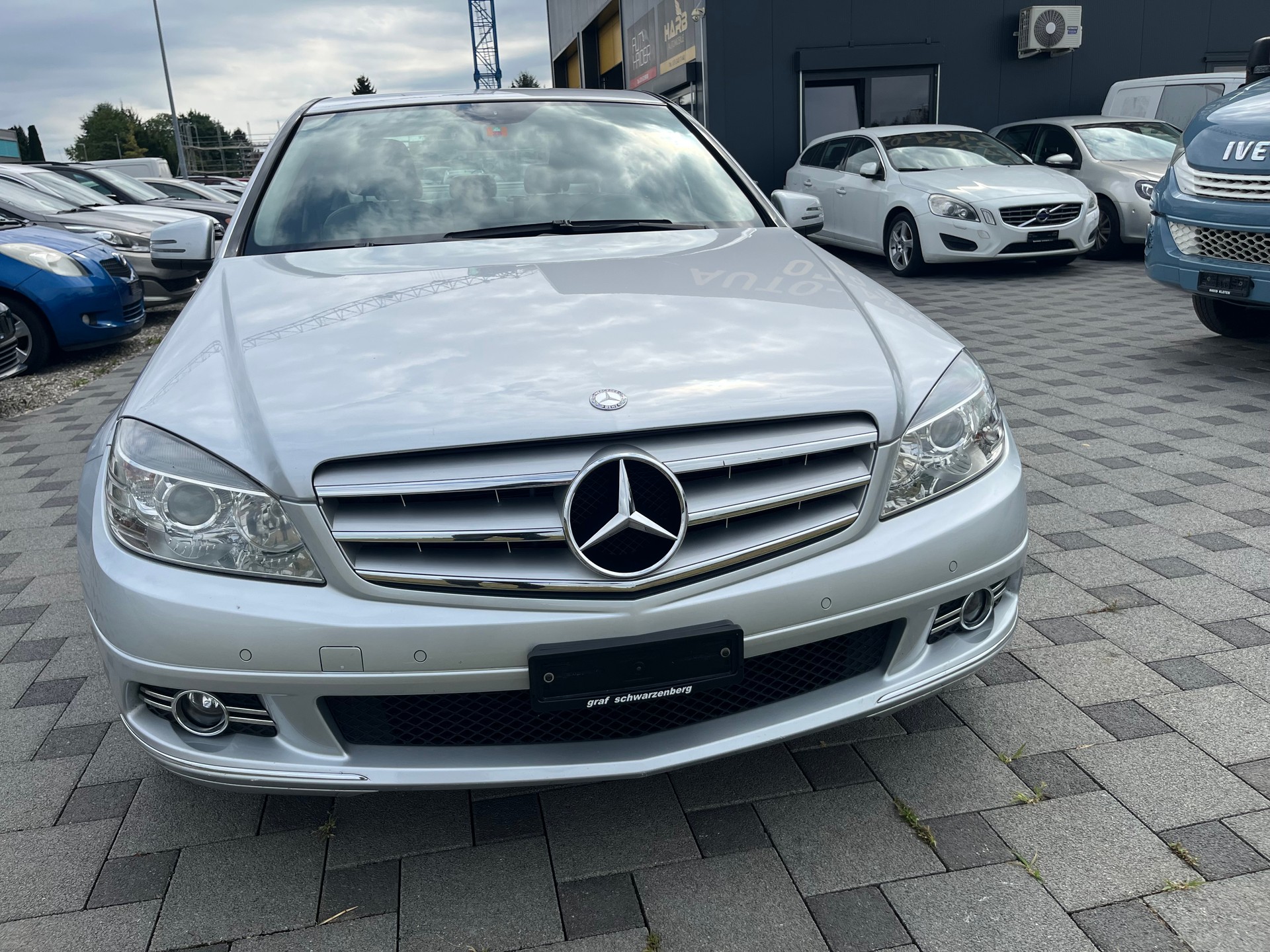 MERCEDES-BENZ C 250 CGI BlueEfficiency Automatic-image-6