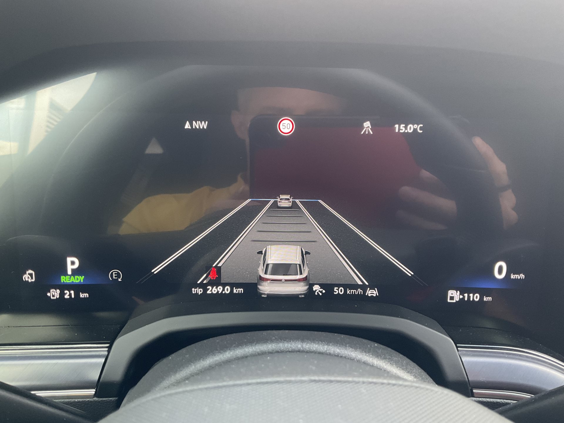 VW Touareg 3.0 TSI eHYBRID 462 PS 4MOTION R *** TOPAUSSTATTUNG & 5 JAHRE VW WERSGARANTIE ***-image-11