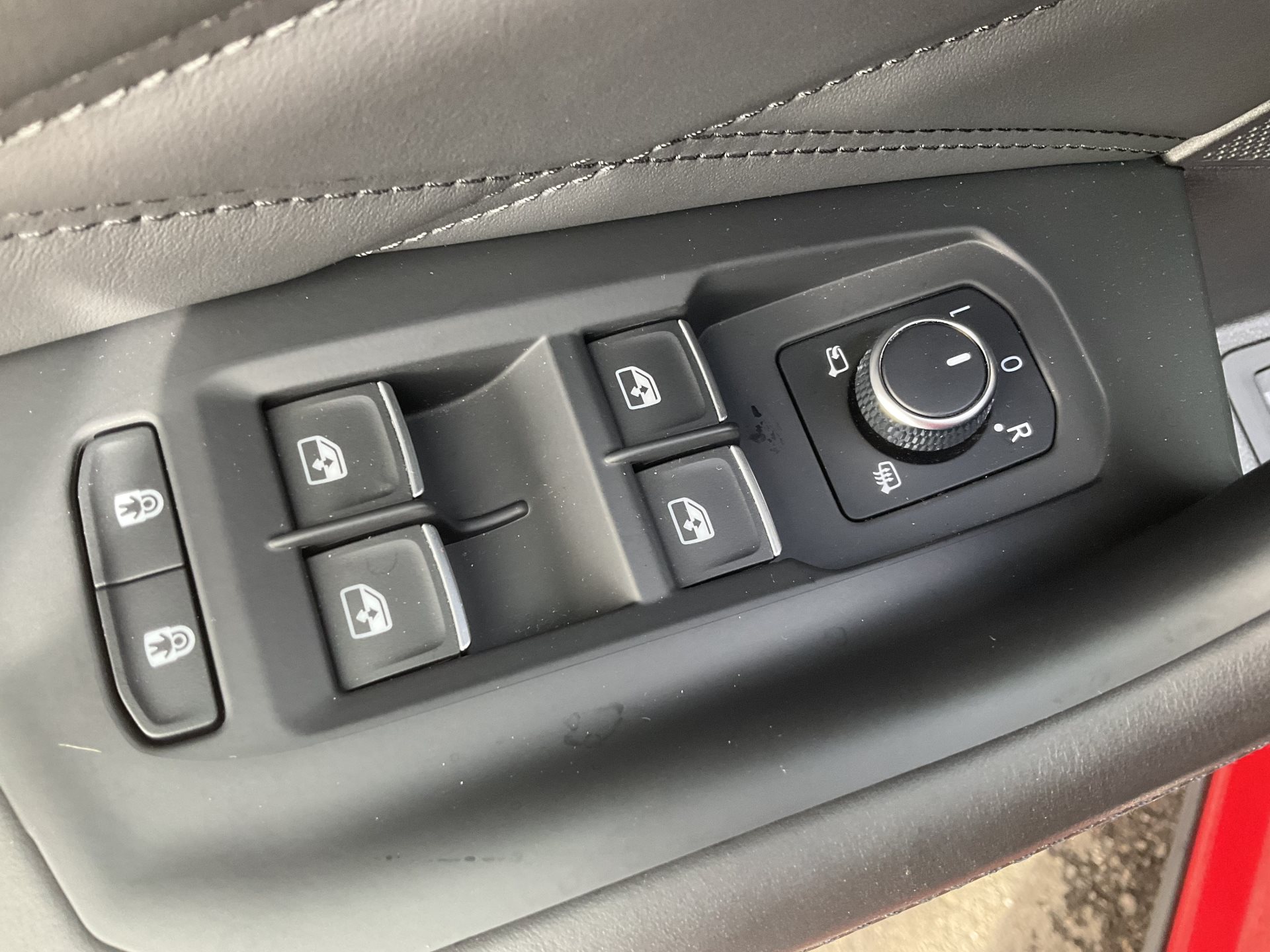 VW Touareg 3.0 TSI eHYBRID 462 PS 4MOTION R *** TOPAUSSTATTUNG & 5 JAHRE VW WERSGARANTIE ***-image-25