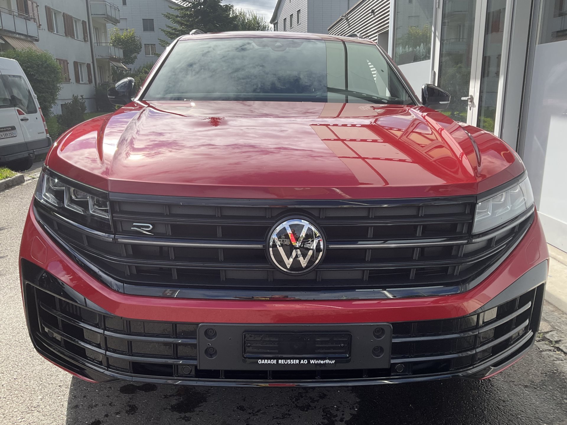 VW Touareg 3.0 TSI eHYBRID 462 PS 4MOTION R *** TOPAUSSTATTUNG & 5 JAHRE VW WERSGARANTIE ***-image-1