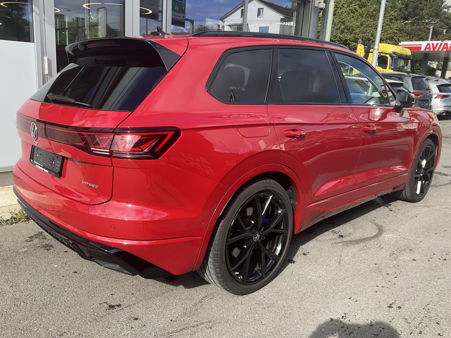 VW Touareg 3.0 TSI eHYBRID 462 PS 4MOTION R *** TOPAUSSTATTUNG & 5 JAHRE VW WERSGARANTIE ***-image-3