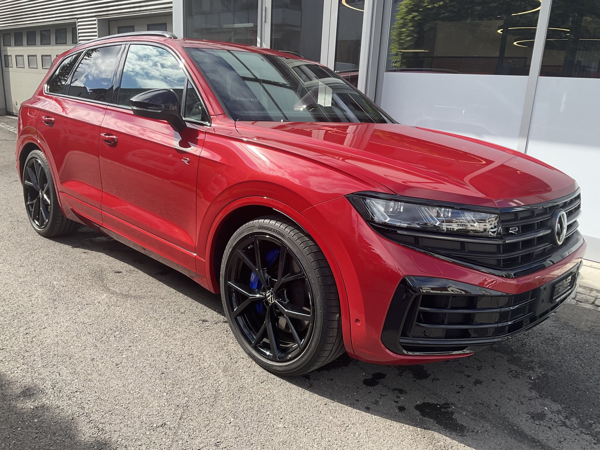 VW Touareg 3.0 TSI eHYBRID 462 PS 4MOTION R *** TOPAUSSTATTUNG & 5 JAHRE VW WERSGARANTIE ***-image-2
