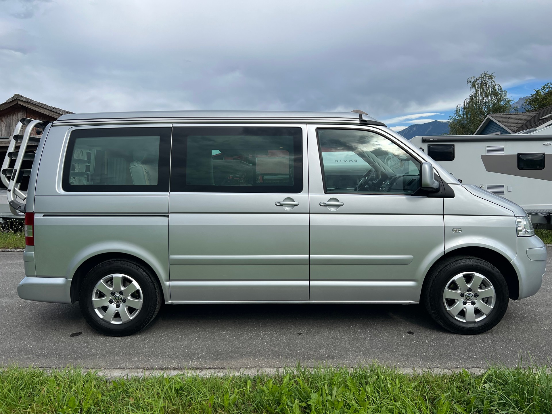 VW T5 CALIFORNIA Camper-image-7