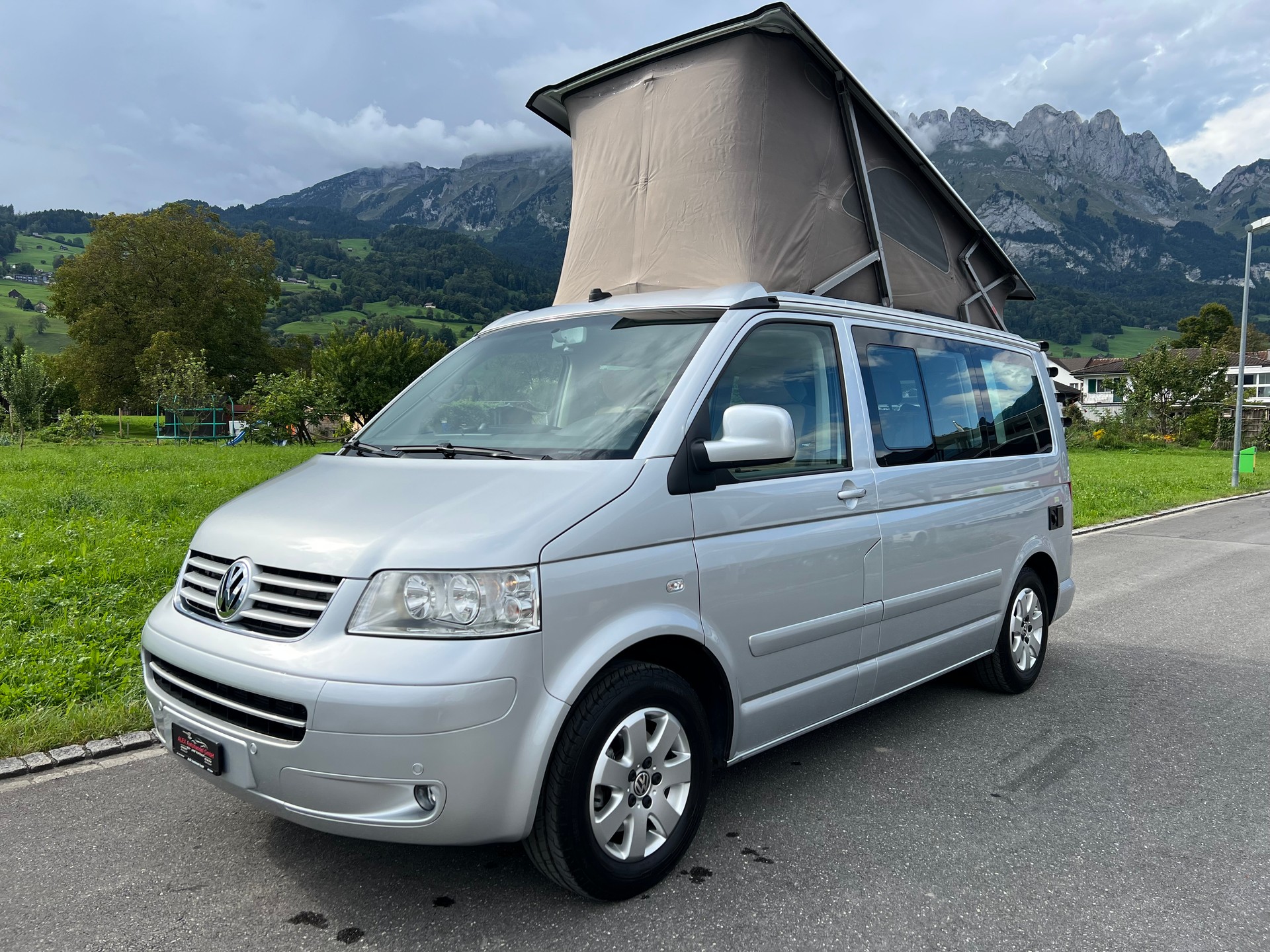 VW T5 CALIFORNIA Camper-image-0