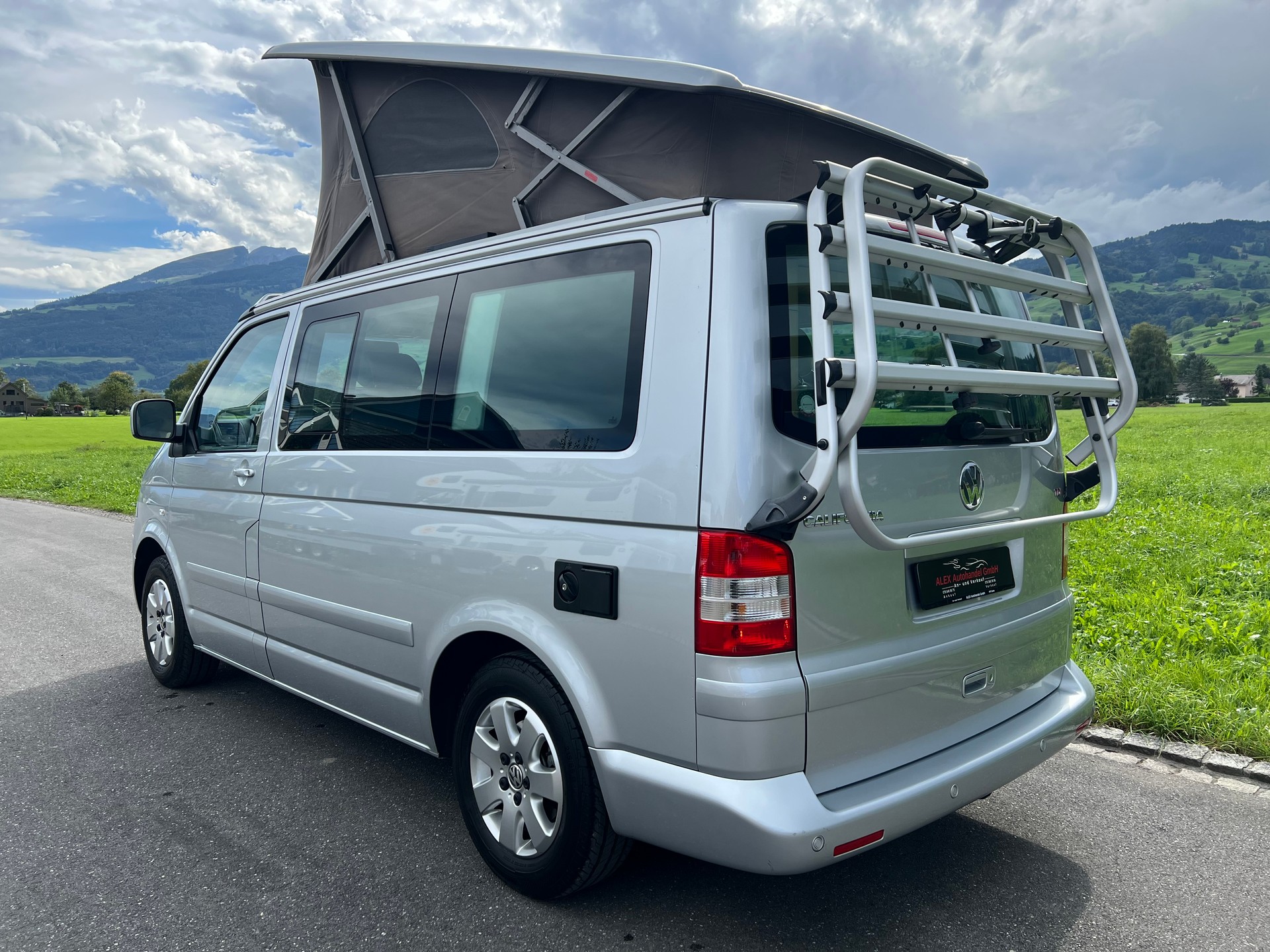 VW T5 CALIFORNIA Camper-image-3